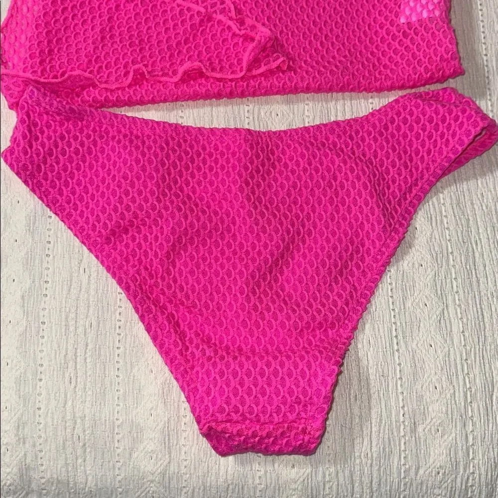 XS-S 160 Bright Pink Honey Comb Textured Bikini Set and Side Tie Cover Up